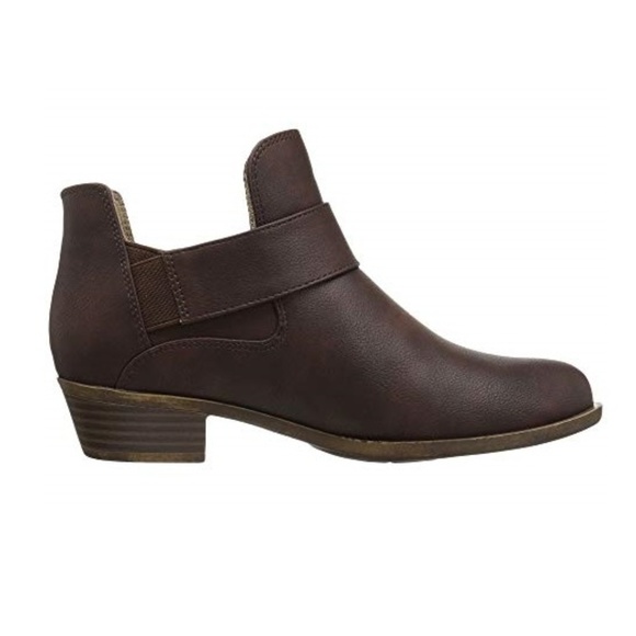 NIB Vegan Leather Coffee Colored Ankle Slip-on Boot, Size 6.5M - Picture 4 of 5